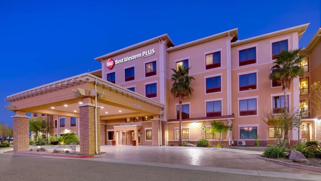 Best Western Plus Chandler Hotel & Suites Main image 1